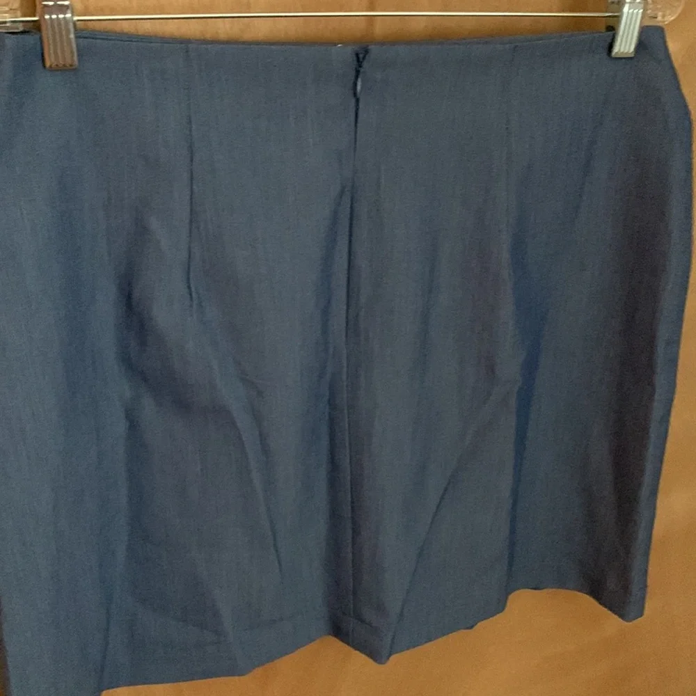🛍️3/$20🛍️BCBGMAXAZRIA Asymmetrical tiered chambray mini skirt - Picture 7 of 9